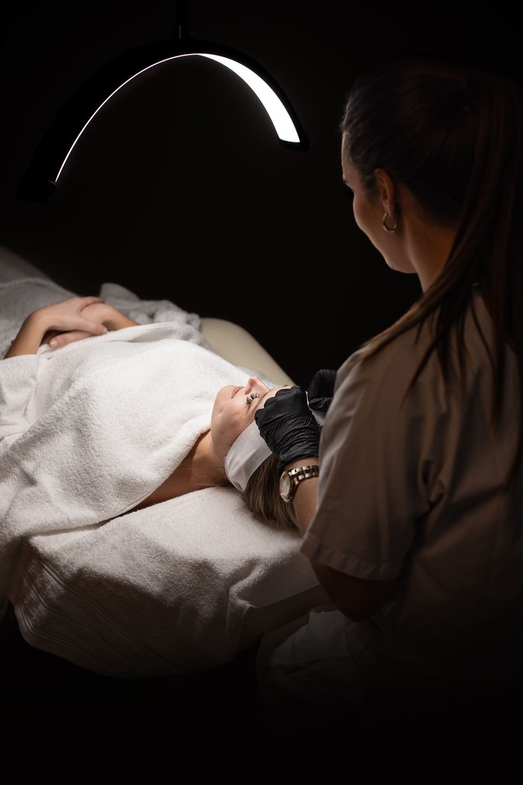 Soin Hydraskin, dispositif d'hydradermabrasion sur le visage